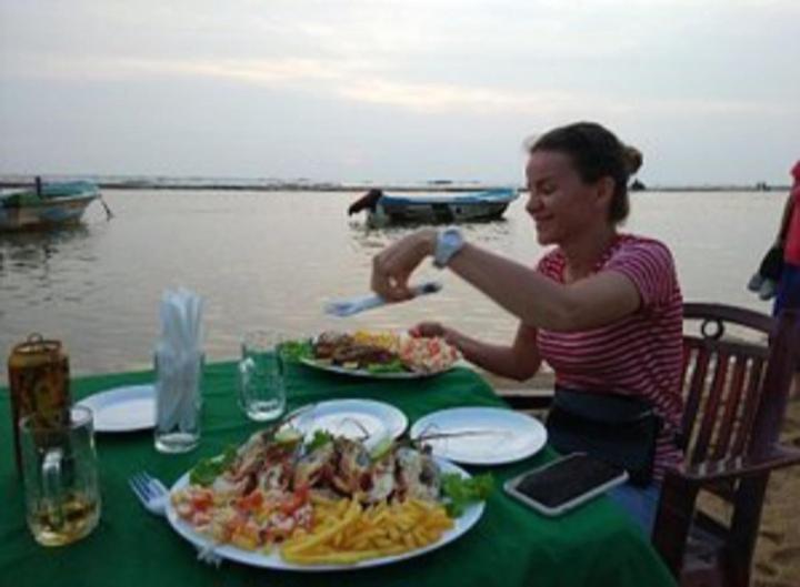 Coral Reef Guest Hotel Beruwala Bagian luar foto