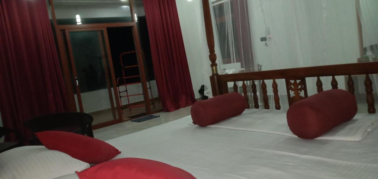 Coral Reef Guest Hotel Beruwala Bagian luar foto