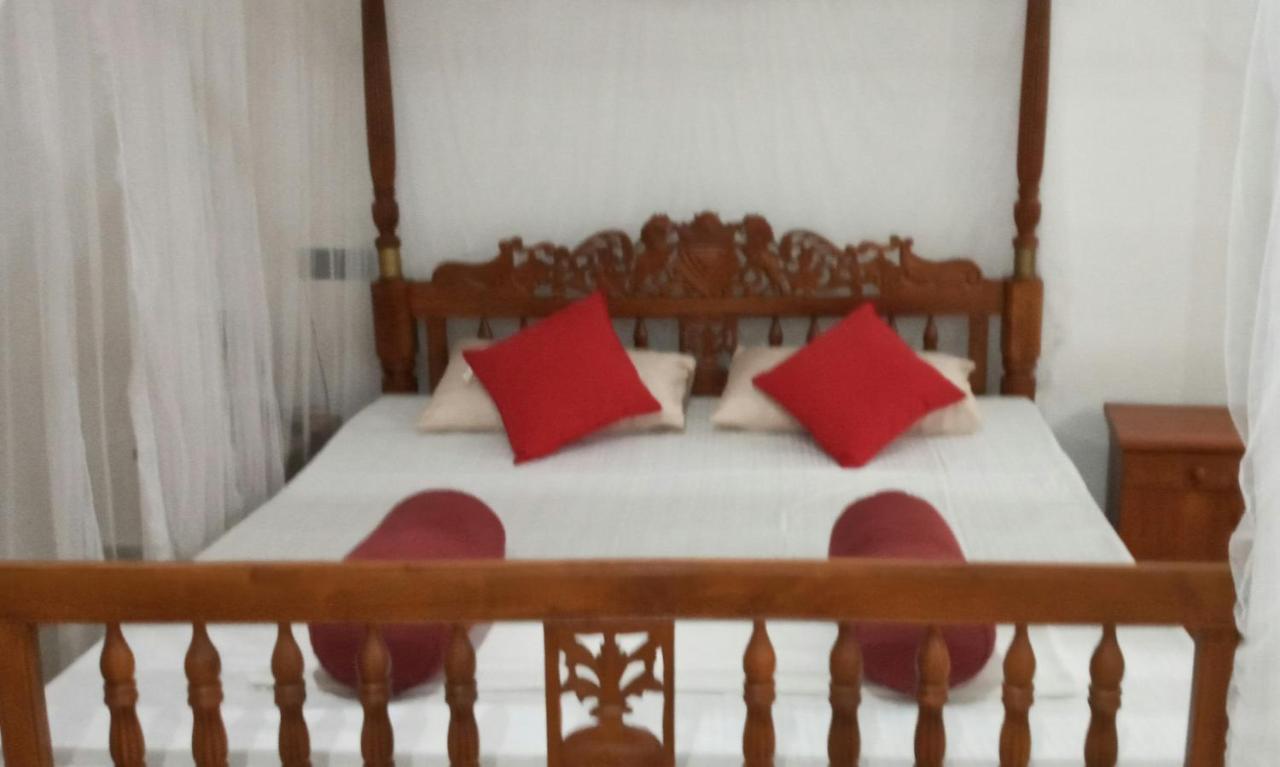 Coral Reef Guest Hotel Beruwala Bagian luar foto